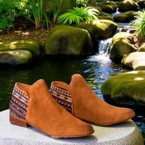 NWT Sbicca Cira Suede Embroidered Southwestern Ankle Boots